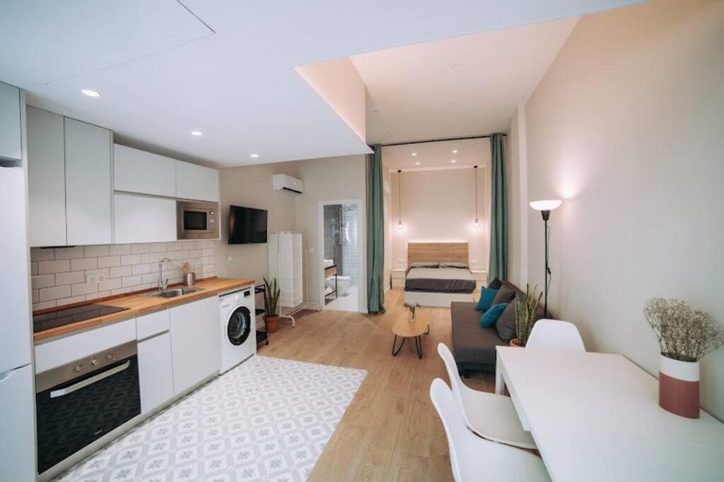 Estelles Apartment Close To Beach Valencia Exteriör bild